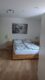 Innenstadtlage!! Ideal u. a. auch für Pendler!! Großz. 3,5 -Zi.-Whg., 1. OG, m. Innenhof-Dachterr.! - Schlafzimmer mit Zugang zur...